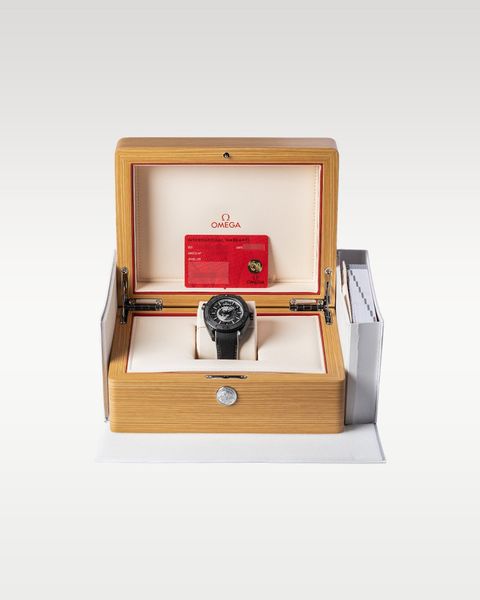 Omega Planet Ocean 215.92.46.22.01.007